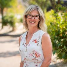 Dawn Snell